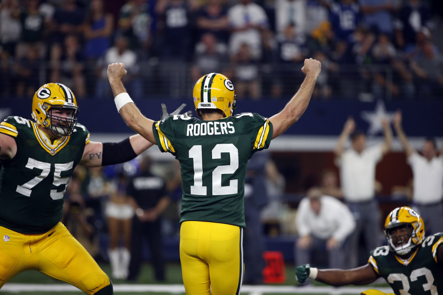 2017: Packers' Aaron Rodgers caps thriller with TD pass with 11 seconds left to beat Cowboys
